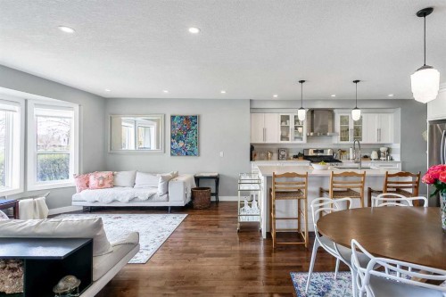 95 Hillgrove Crescent Sw, Calgary, AB - Indoor