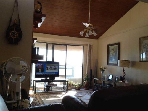 407-3719C 49 Street Nw, Calgary, AB - Indoor With Fireplace