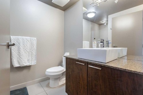 1902-220 12 Avenue Se, Calgary, AB - Indoor Photo Showing Bathroom