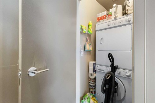 1902-220 12 Avenue Se, Calgary, AB - Indoor Photo Showing Laundry Room