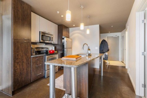 1902-220 12 Avenue Se, Calgary, AB - Indoor Photo Showing Kitchen With Stainless Steel Kitchen With Upgraded Kitchen