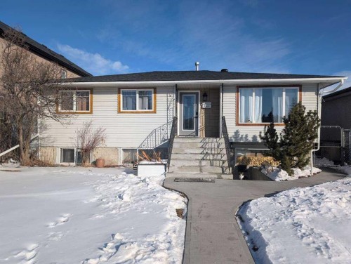 1106 39 Street Se, Calgary, AB - Outdoor