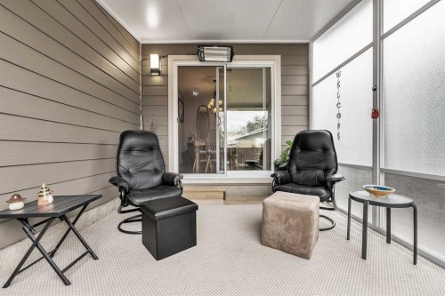 288 Deer Run Crescent Se, Calgary, AB - Indoor Photo Showing Other Room