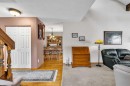288 Deer Run Crescent Se, Calgary, AB  - Indoor Photo Showing Living Room 