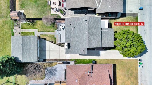 288 Deer Run Crescent Se, Calgary, AB - Outdoor