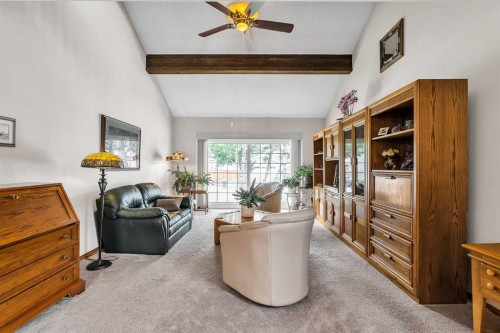 288 Deer Run Crescent Se, Calgary, AB - Indoor Photo Showing Other Room