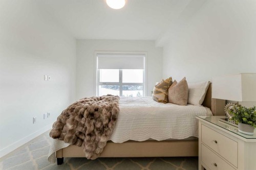 8309-1802 Mahogany Boulevard Se, Calgary, AB - Indoor Photo Showing Bathroom