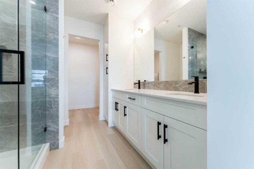 8309-1802 Mahogany Boulevard Se, Calgary, AB - Indoor Photo Showing Bathroom