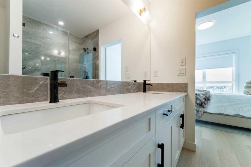 8309-1802 Mahogany Boulevard Se, Calgary, AB - Indoor Photo Showing Laundry Room