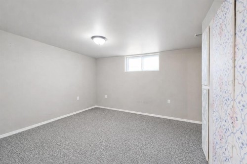 714 17 Avenue Nw, Calgary, AB - Indoor Photo Showing Other Room