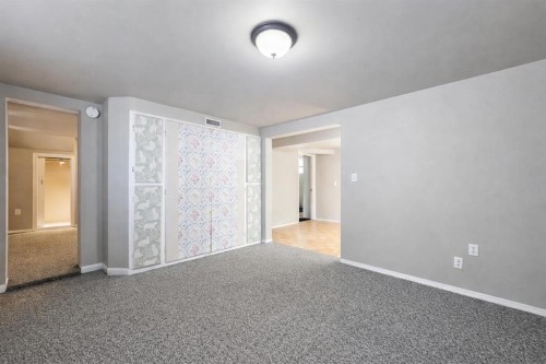 714 17 Avenue Nw, Calgary, AB - Indoor Photo Showing Other Room