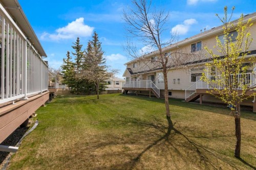 45-567 Edmonton Trail Ne, Airdrie, AB - Outdoor
