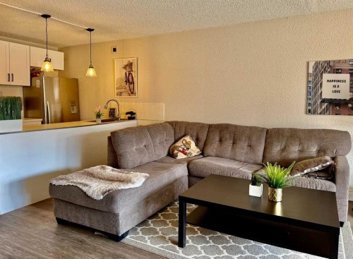 511-221 6 Avenue Se, Calgary, AB - Indoor Photo Showing Living Room