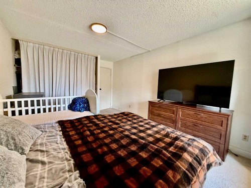 511-221 6 Avenue Se, Calgary, AB - Indoor Photo Showing Bedroom