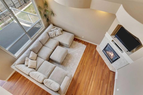 273 Everglade Circle Sw, Calgary, AB - Indoor