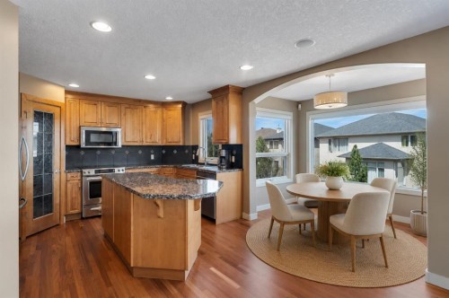 273 Everglade Circle Sw, Calgary, AB - Indoor