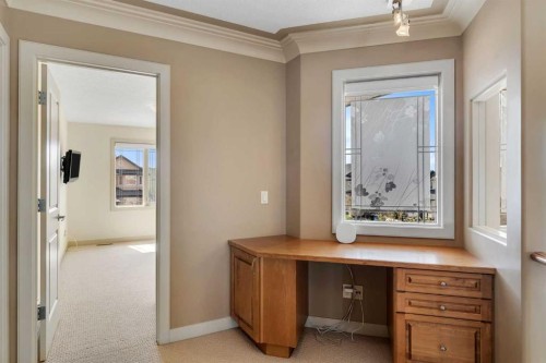 273 Everglade Circle Sw, Calgary, AB - Indoor Photo Showing Other Room