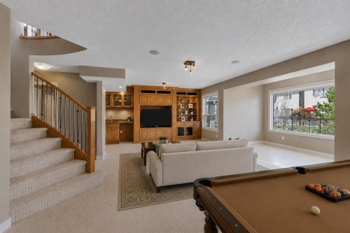 273 Everglade Circle Sw, Calgary, AB - Indoor