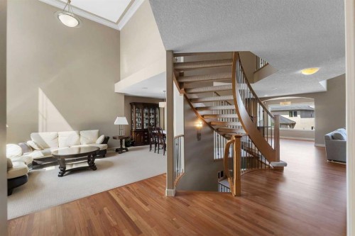 273 Everglade Circle Sw, Calgary, AB - Indoor
