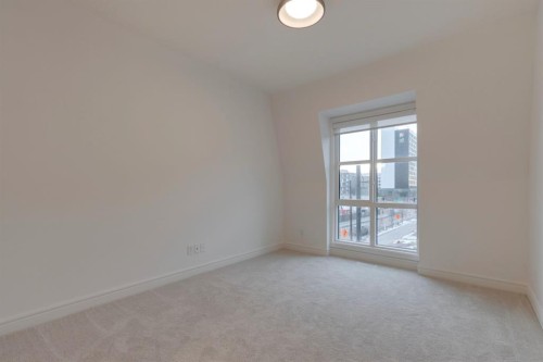 123 148 Avenue Nw, Calgary, AB - Indoor Photo Showing Other Room