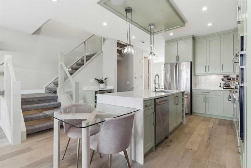 2024 36 Avenue, Calgary, AB - Indoor Photo Showing Kitchen With Upgraded Kitchen