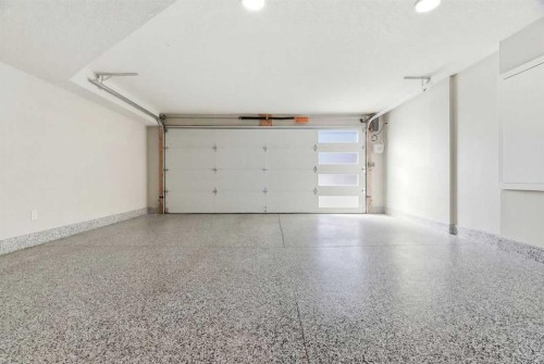 2024 36 Avenue, Calgary, AB - Indoor Photo Showing Garage