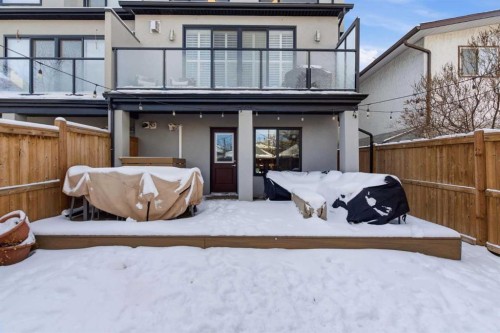2024 36 Avenue, Calgary, AB - Outdoor