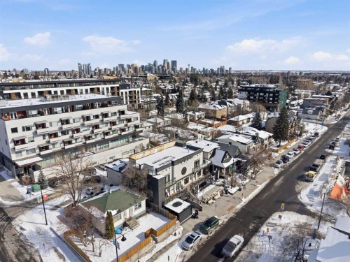 2024 36 Avenue, Calgary, AB - Outdoor With View