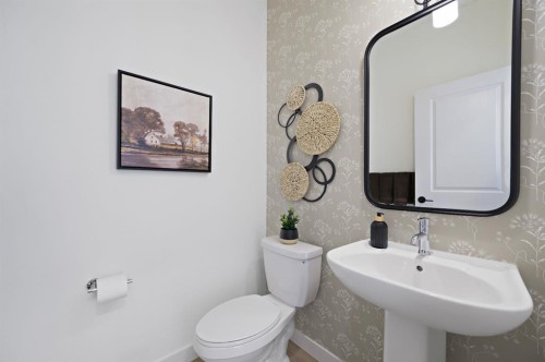 1742 Keystone Creek Avenue, Calgary, AB - Indoor Photo Showing Bathroom