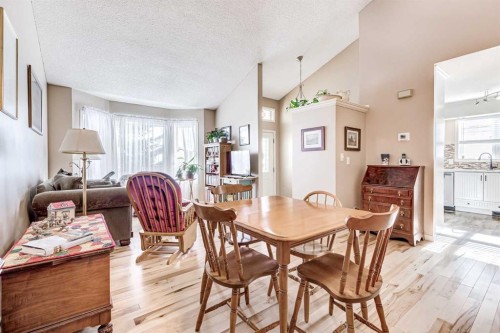 79 Macewan Meadow Way Nw, Calgary, AB - Indoor Photo Showing Dining Room