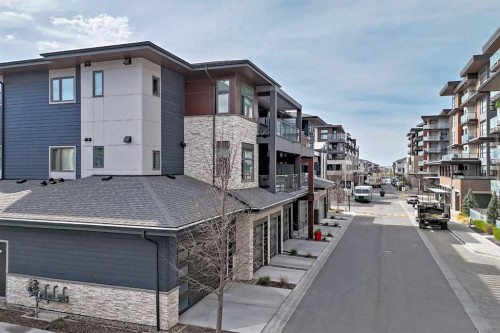 101-10 Mahogany Circle Se, Calgary, AB - Outdoor