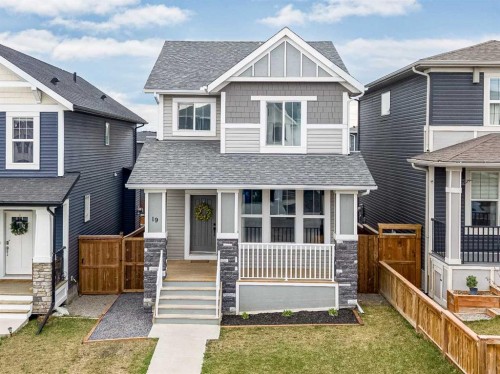 19 Heritage Rise  Cochrane, AB T4C 2R4