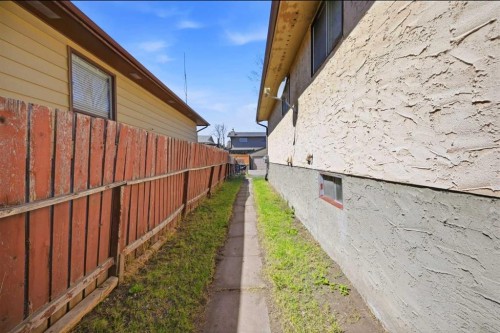 62 Templeson Crescent Ne, Calgary, AB - Outdoor