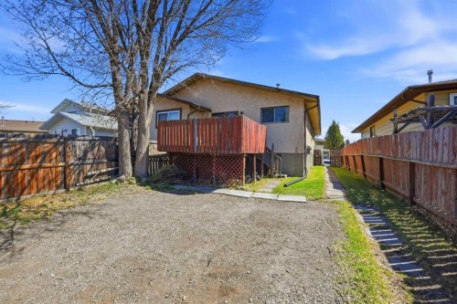 62 Templeson Crescent Ne, Calgary, AB - Outdoor With Deck Patio Veranda