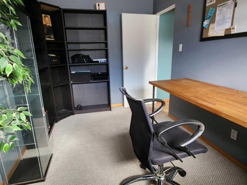 7304 5 Street Sw, Calgary, AB - Indoor