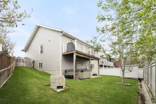 57 Thornfield Close Se, Airdrie, AB - Outdoor