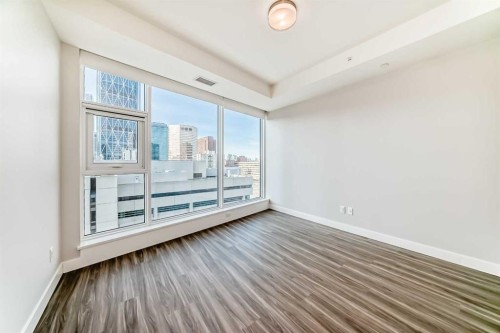 802-530 3 Street Se, Calgary, AB - Indoor Photo Showing Other Room