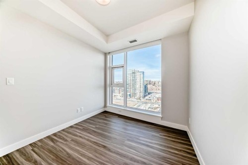 802-530 3 Street Se, Calgary, AB - Indoor Photo Showing Other Room