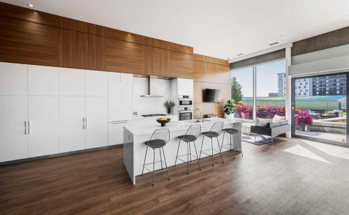 802-530 3 Street Se, Calgary, AB - Indoor Photo Showing Kitchen