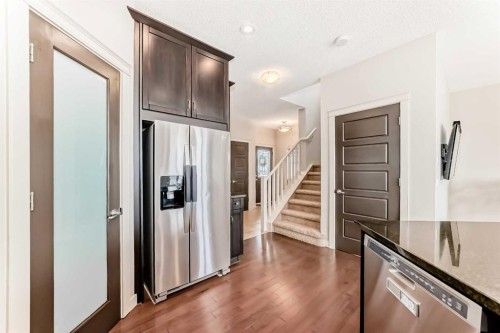 70 Sage Berry Way Nw, Calgary, AB - Indoor Photo Showing Kitchen