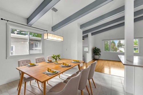 639 Kingsmere Crescent Sw, Calgary, AB - Indoor Photo Showing Dining Room