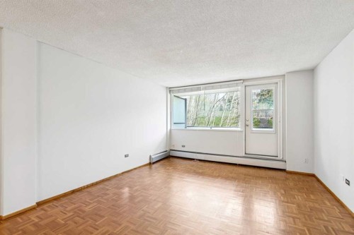 357-1620 8 Avenue Nw, Calgary, AB - Indoor Photo Showing Other Room