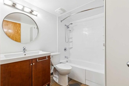 357-1620 8 Avenue Nw, Calgary, AB - Indoor Photo Showing Other Room