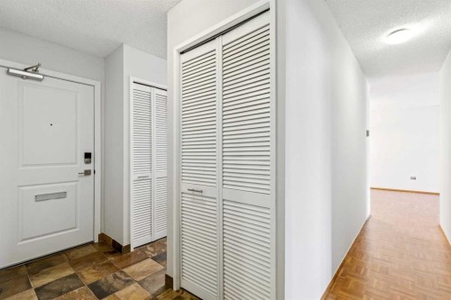 357-1620 8 Avenue Nw, Calgary, AB - Indoor Photo Showing Other Room