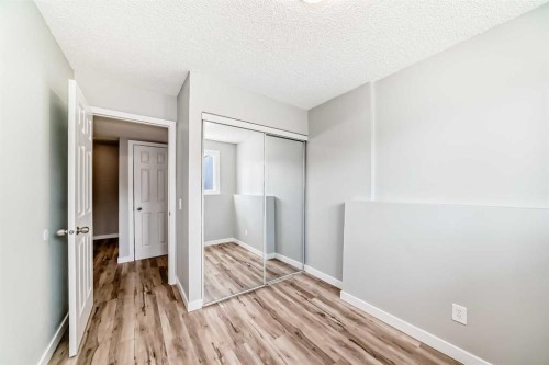 F-903 44 Street Se, Calgary, AB - Indoor Photo Showing Other Room