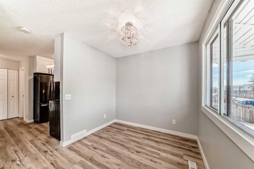 F-903 44 Street Se, Calgary, AB - Indoor Photo Showing Other Room