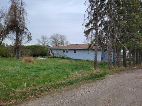 27-320 7 Avenue Ne, Three Hills, AB - Outdoor
