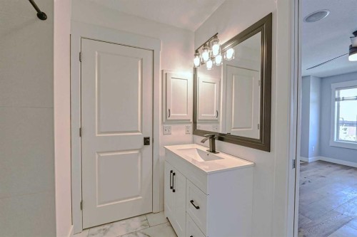 179 Rainbow Falls Drive, Chestermere, AB - Indoor Photo Showing Bathroom