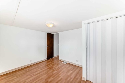 431-3223 83 Street Nw, Calgary, AB 