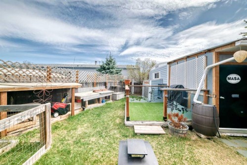 431-3223 83 Street Nw, Calgary, AB 